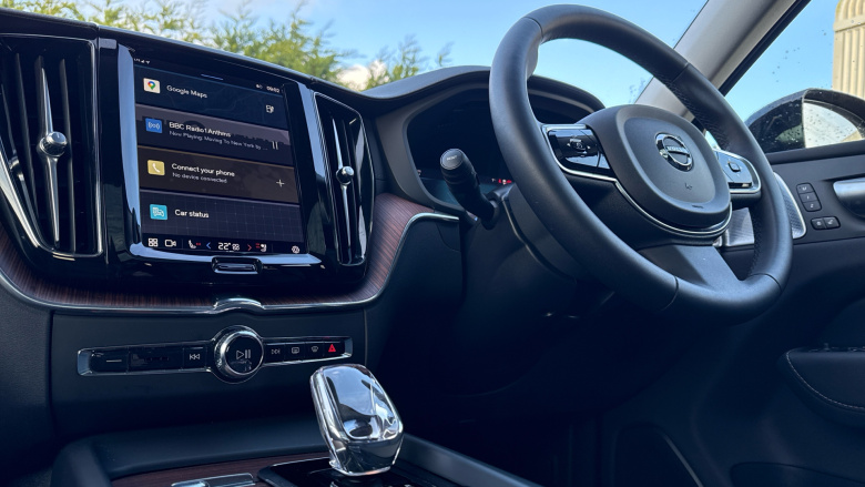 Volvo XC60 2.0 T8 [455] RC PHEV Ultimate Dark 5dr AWD Gtron Estate